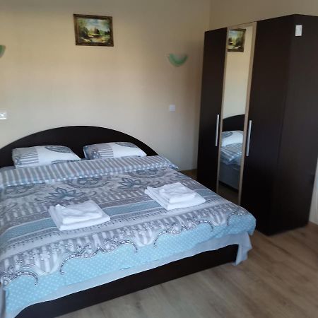 Guest Rooms Mihaylovi Pavel Banya Extérieur photo